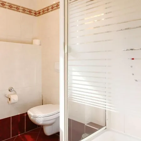 2 Apartment *